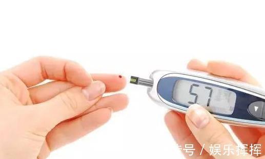 降血糖|56岁女子降糖一年，血糖从14.3到5.7，3个习惯助你降血糖
