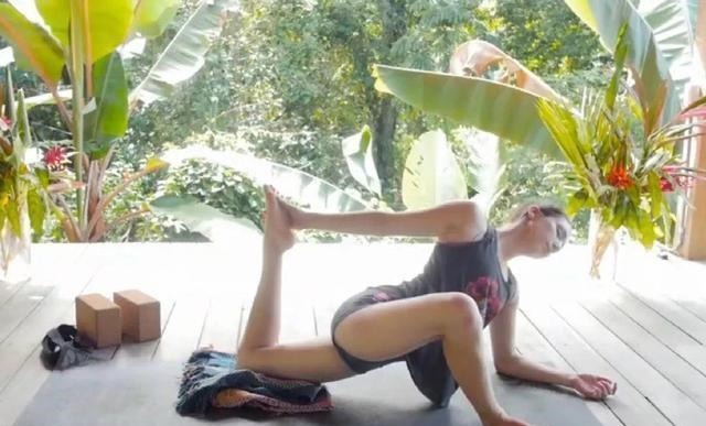 大腿|推荐8个瑜伽动作,专门针对大腿粗、柔韧性还特别差的人