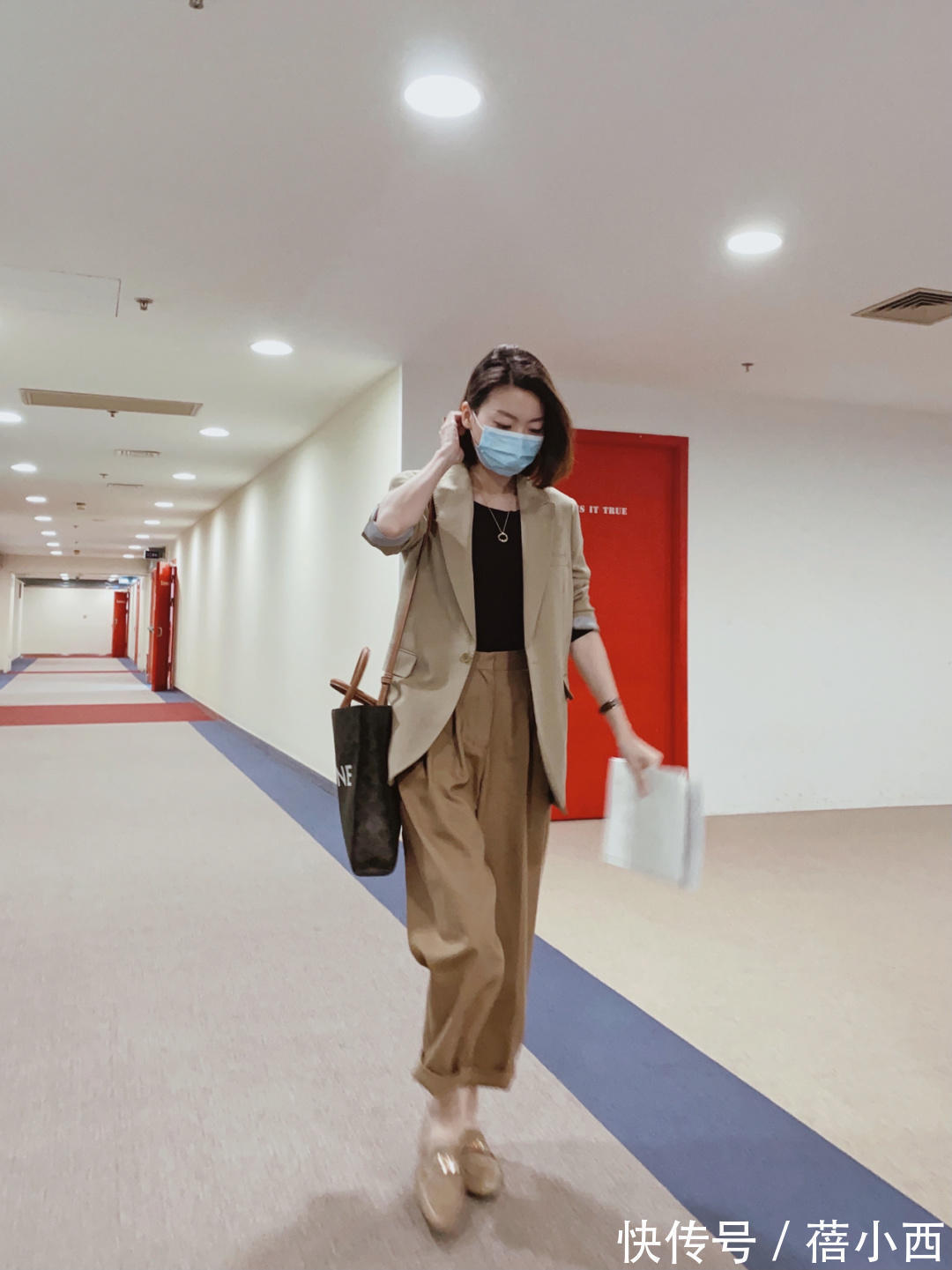 利落|30、40+女性的职场风怎么穿!掌握这4点,get优雅又高级的气场