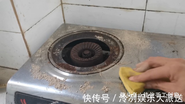 蚊香灰别再倒掉了,收集起来省钱又实用,进来学学吧!