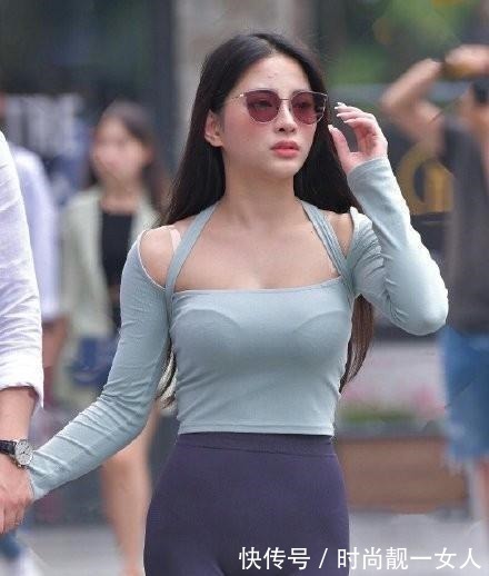 约会 美人外出约会太着急,衣服都穿错了,男友不敢放手!