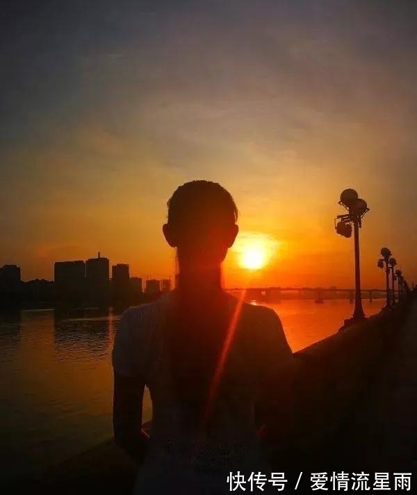 我一个人|凌晨时分,不听丈夫劝阻的我坚持晨跑,然而,却遭遇了意外