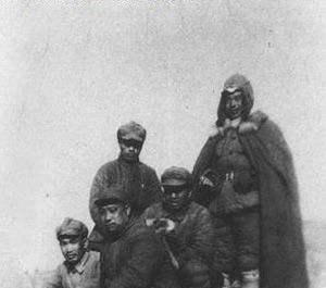 授衔|他俩授衔没按规定来,一个评级高的授衔低,另一个评级低授衔不低