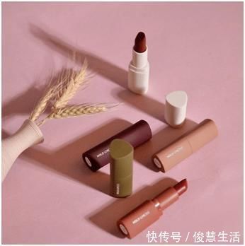 豆沙色|八款性价比超高的秋冬口红,让你扮靓不吃土!