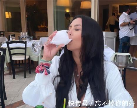 时尚|瓦妮莎外出被拍:38岁风韵犹存,穿衣搭配时尚,身材不输卡戴珊