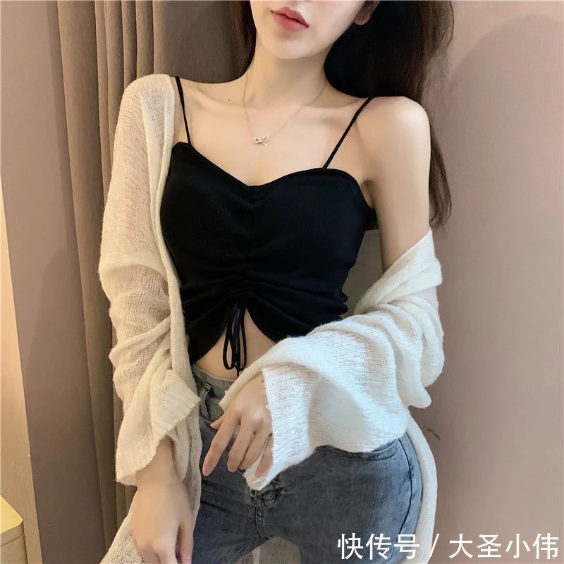 背心|美女街拍:小仙女必备!穿一件背心也能够提升气质!少女气息十足!