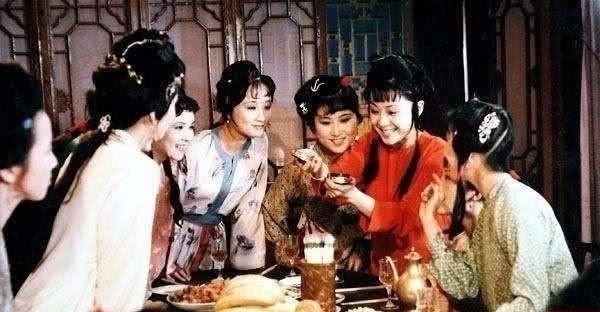 林如海!林黛玉的母亲贾敏,当初为什么不嫁到“四大家族”中这一原因羞于启齿