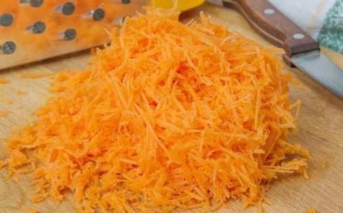 羊肉馅饺子怎样做才好吃？记得多放一味料，饺子鲜嫩多汁没膻味