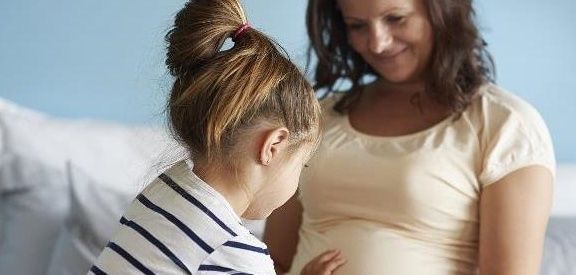 营养物质|孕期重要的“3个阶段”,孕妇把握好,可能会迎来“高智商宝宝”