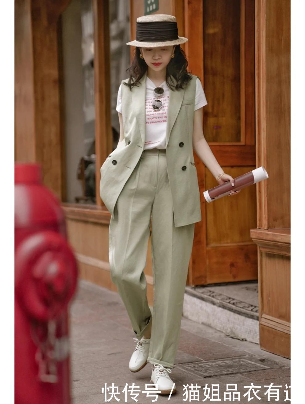 彩色|真正高级的女人,不会只穿黑白灰,看三木的“彩色穿搭”就懂了