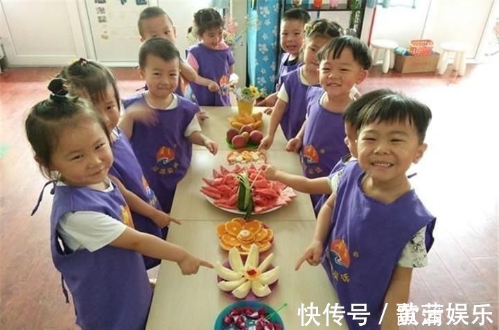 礼物|幼儿园放寒假发“礼物”,引起家长不满:这就是糊弄小朋友
