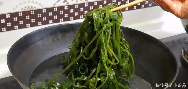 海带丝不会拌？提前做好3步骤，无腥味爽口还有嚼劲