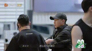 陳小春|大灣區(qū)男團火爆出圈，是童年濾鏡，港風型男還是最強反差萌？