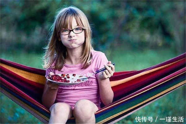 运动|孩子有下列毛病赶紧改,可能会使骨骺线提前闭合,影响娃身高发育