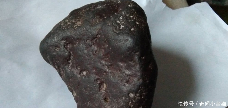 她是历史上唯一一个被陨石砸中的人,虽没有身亡但一生麻烦不断