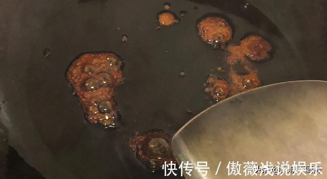 香料|今日菜谱:大叔教你凉拌麻辣猪耳,香辣脆爽,开胃解腻,家人爱吃