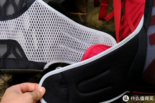我的独家背包 篇五：新魔爪全新升级的空景背负真香OSPREY Talon 22新老对比简评