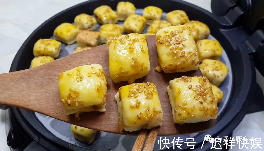 香酥|面粉别再烙饼了，试试这么做，个个香酥又掉渣，新手也能一次成功