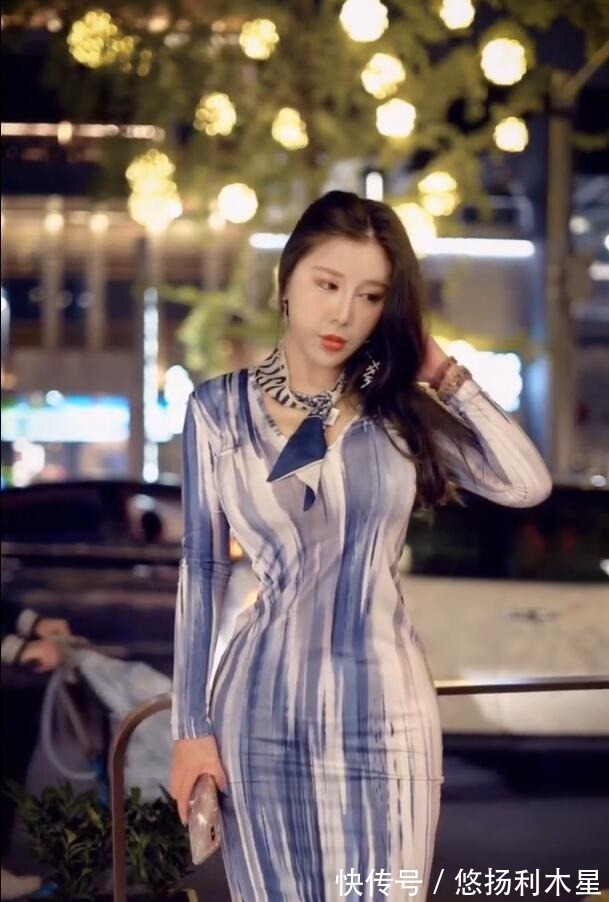 长裙 贵妇搭上优雅长裙，紧紧包裹，不方便也要美得优雅