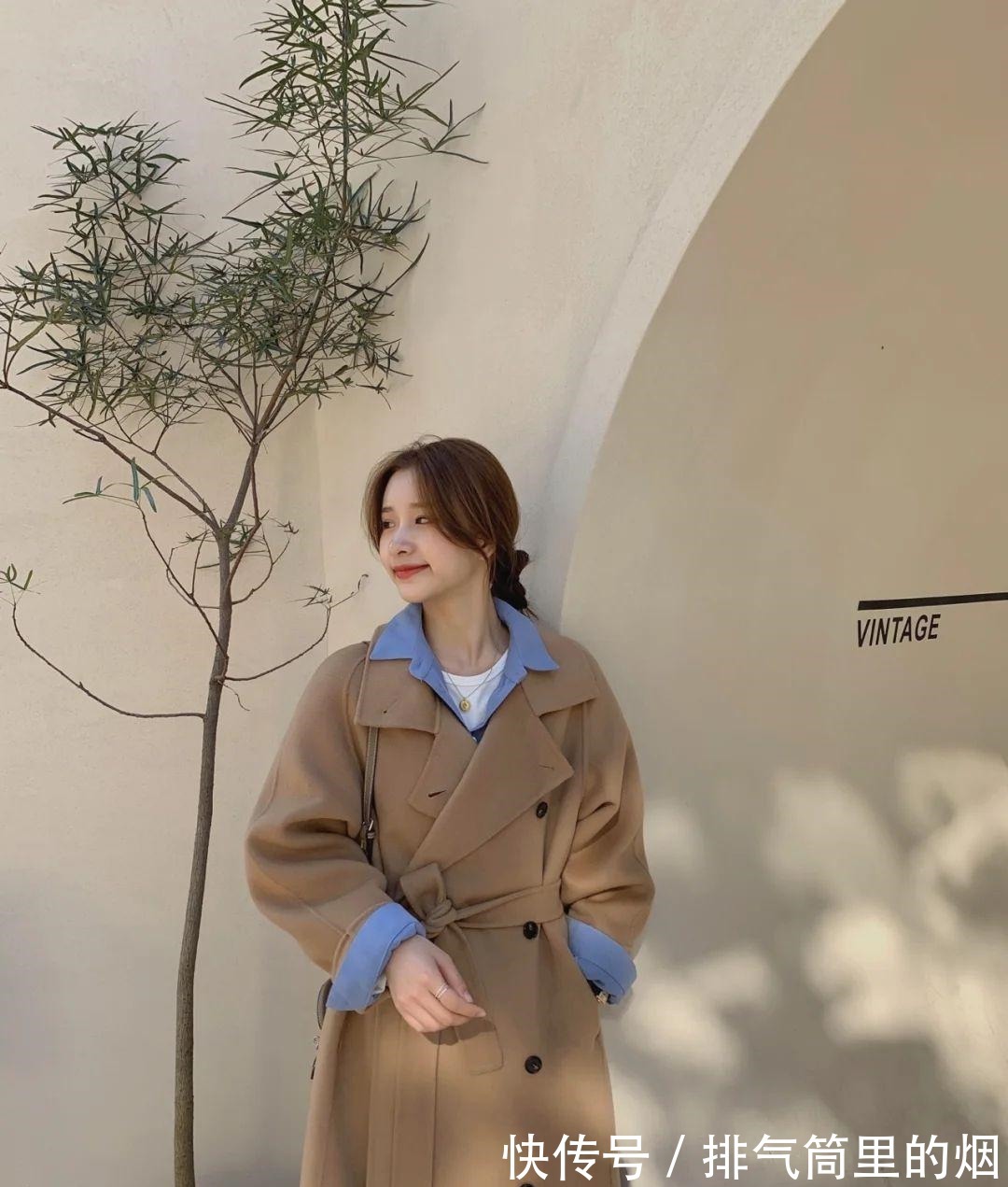 女人 真正会打扮的女人,入秋后都离不开这3种颜色,洋气显白有气质