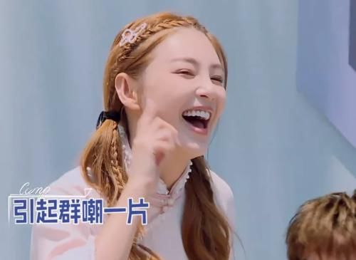 pPapi酱上综艺总是走神，全程学舌不认真，表现不如李诞朱丹