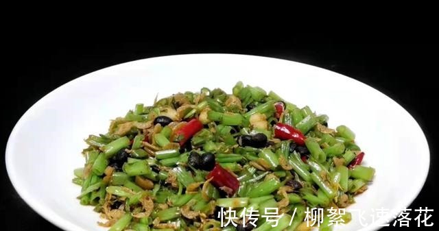 秋季多吃空心菜,试试这种新吃法,营养又美味,营养均衡特解馋!