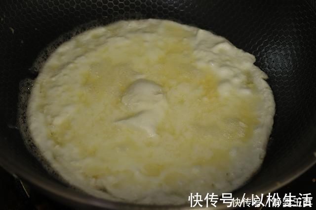 做法|鸡蛋不要炒着吃了,大厨教你不外传的做法,比大鱼大肉受欢迎