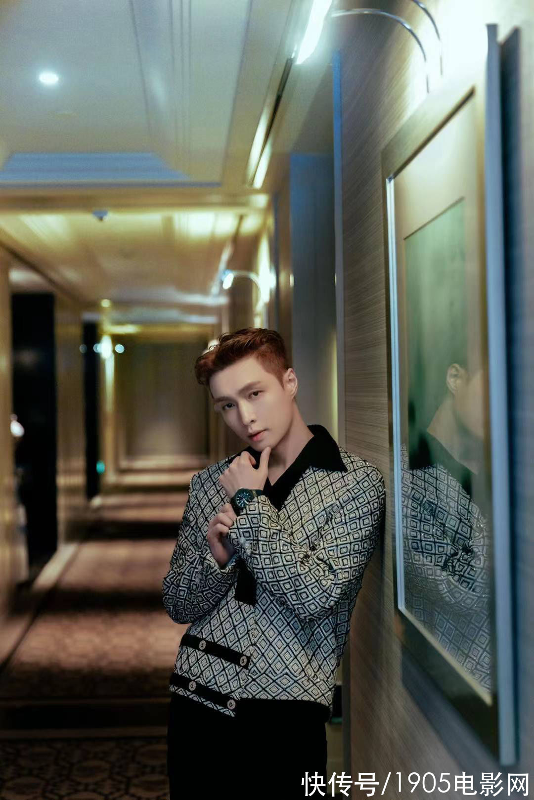 張藝興《飛天》舞臺(tái)首秀 完美演繹“融合國(guó)風(fēng)”