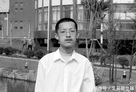 北大数学天才少年放弃麻省理工，来到北京西山脚，剃度出家为僧