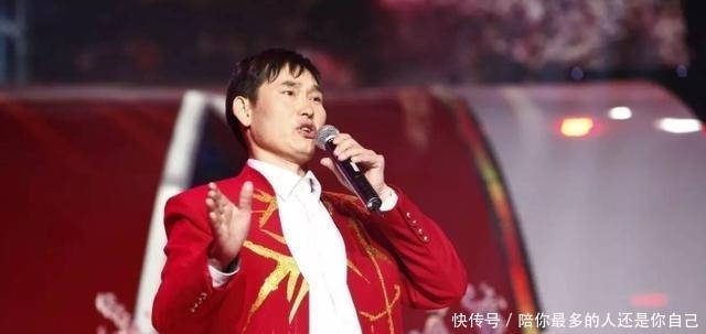 小学文凭的朱之文,书法被炒到4个字20万,专家:书法家不如文盲