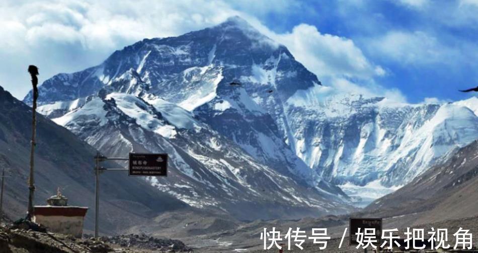 藏羚羊|珠穆朗玛峰：大自然杰出的山脉，登山者心中的旗帜