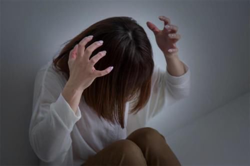 女性|3類人容易深陷抑郁，尤其是女性，希望你不在其中