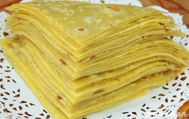 香蕉不要直接吃,淋入2个鸡蛋,比大鱼大肉还香,出锅女儿吃美了