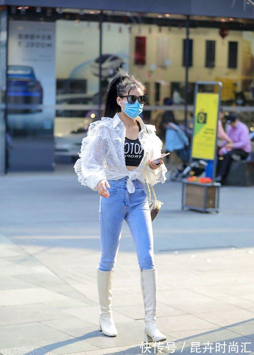 无痕裤 牛仔裤展现出又酷又飒的气质,让腿部显得更完美,特别的显女人味