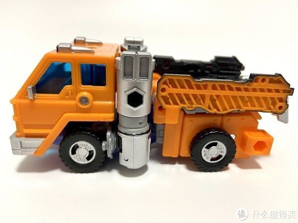 车形态|变形金刚玩具 篇三十七:这个小家伙不简单——王国鲁莽把玩分享