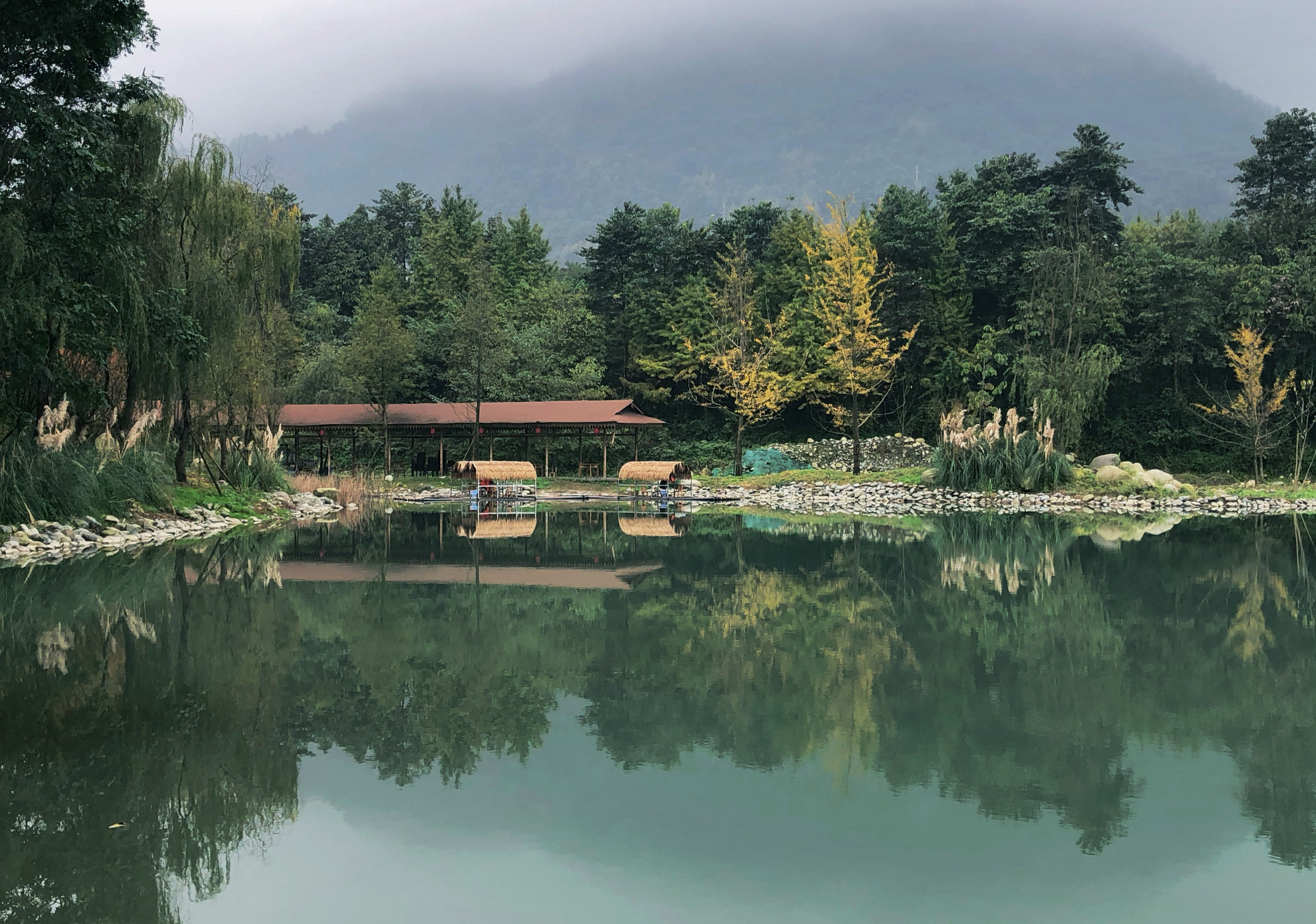 成都|除了川西美景，在成都北面小城中，同样有一个山清水秀的世外桃源