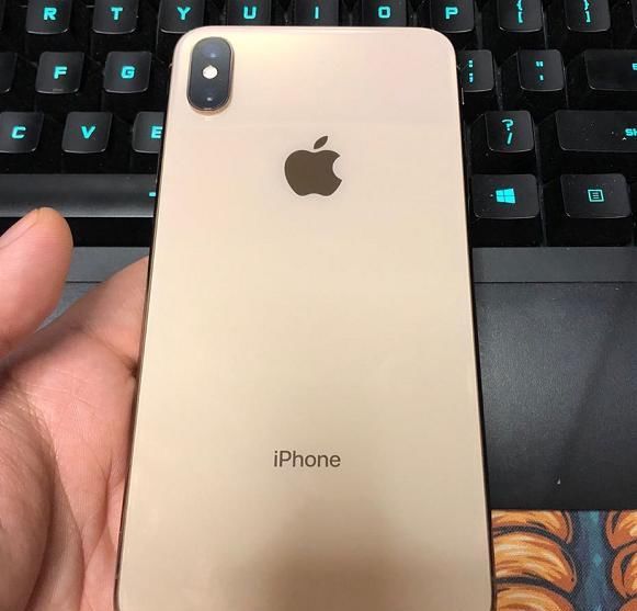 iPhoneXS|现在还有必要花4000多买二手iPhoneXS Max吗？