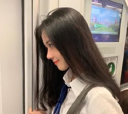 青春期女孩如果想越长越美，希望你能改掉这三个坏习惯