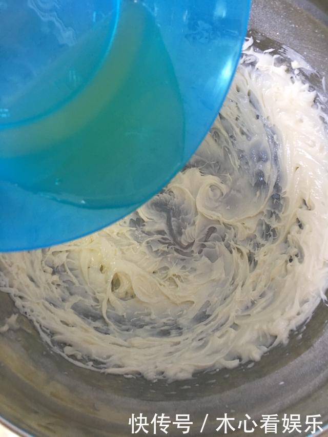 花生做成|花生还能怎样吃此款酥脆的花生小饼干,吃完一根就会想吃第二根