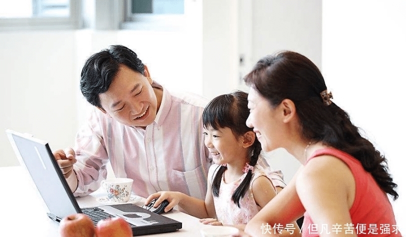 哪吒|“不务正业”小朋友火了,COS哪吒入木三分,网友:比演员还像