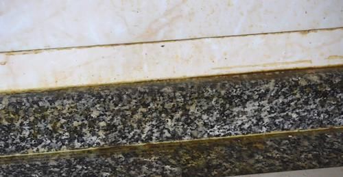 划痕|地面瓷砖变脏影响美观?牢记5种清洁方法,让瓷砖整洁如初