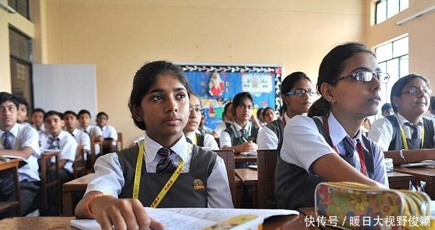 他只活了32岁,却留下3900个公式,从学渣到数学界奇才,深不可测