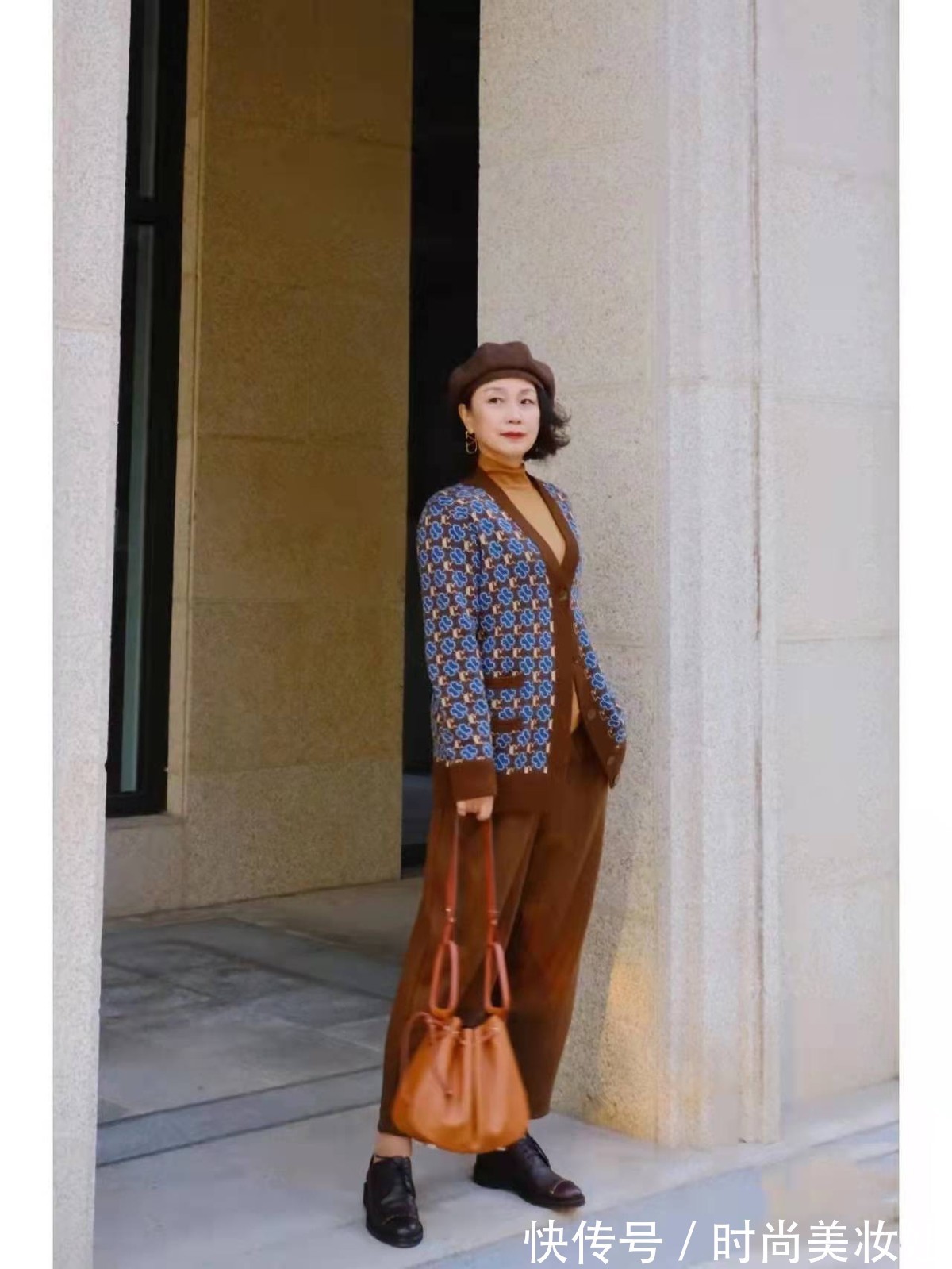 外套|50岁女人也可以很美,大胆尝试时髦穿搭,美不应该被年龄限制
