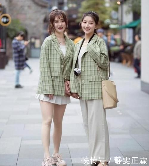 街拍小姐姐绿色的格子西装清爽又帅气,街头风十足