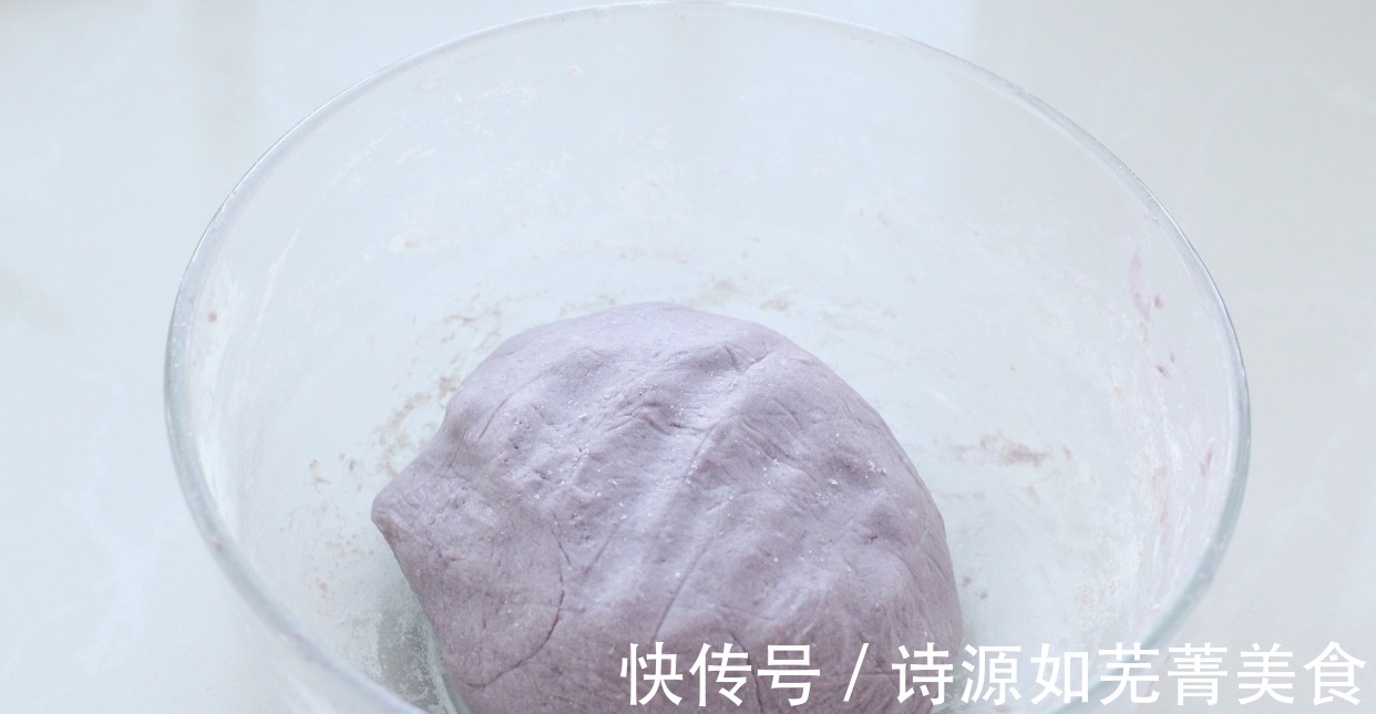 芋头|月饼界高颜值天花板,不用烤箱小白也会做,健康营养吃起来不腻人!