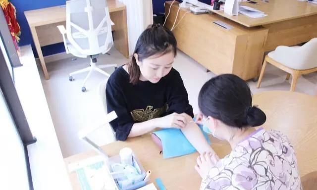 检查|提前1周调整饮食,喝完糖水后多走动,糖耐检测你“作弊”了吗?