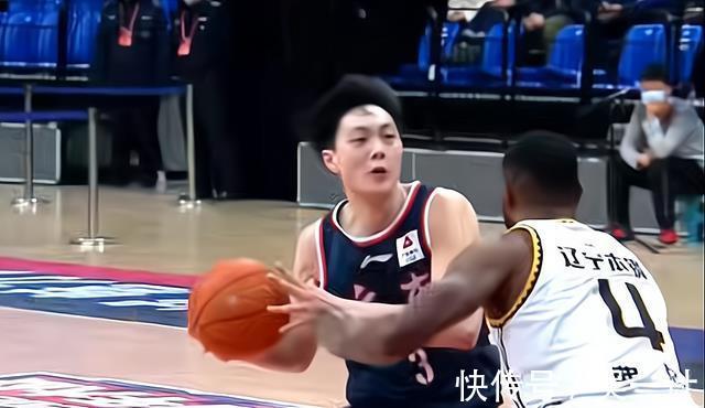 广东|辽宁20分大胜，广东四战三败！易建联20分钟3+5，郭艾伦22+7