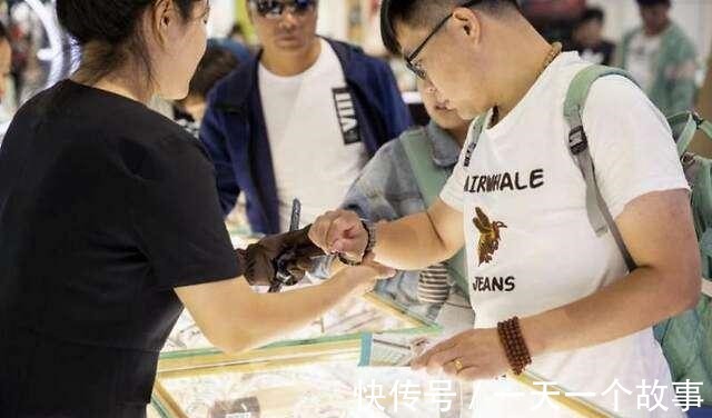 齿轮 天王表服务站提供专业的腕表日常保养!