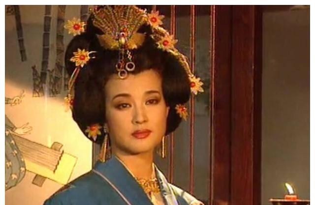 金银珠宝|武则天墓前的无头石人，千百年无人能懂，却被种地老农无意破解