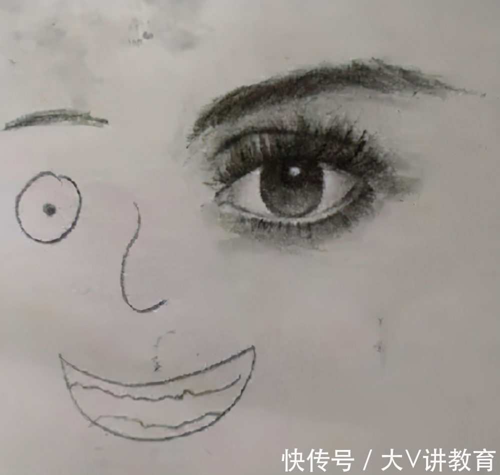 速写$美术生画到一半画风突变，最后作品好似翻车现场，叫人捧腹大笑